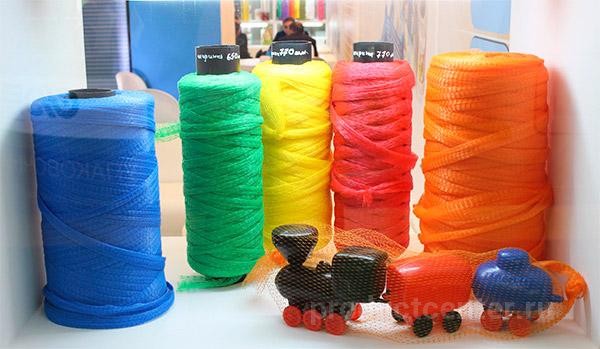 Cетка-рукав разных цветов для упаковки игрушек