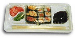 Пластиковый контейнер с суши и роллами